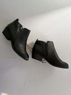 Arizona Jean Co Castle Womens Ankle Boots Size 9 M Black Side Zip Block Heel NWT